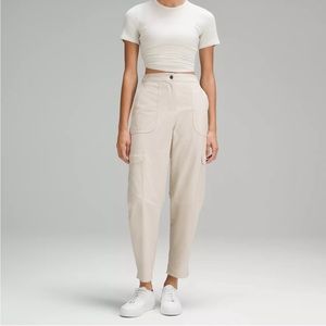 Lululemon Light Utilitech Cargo Pocket High-Rise Pant - Ivory